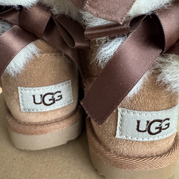 UGG Kids' Brown Boots with Bows - Picture 2 of 6